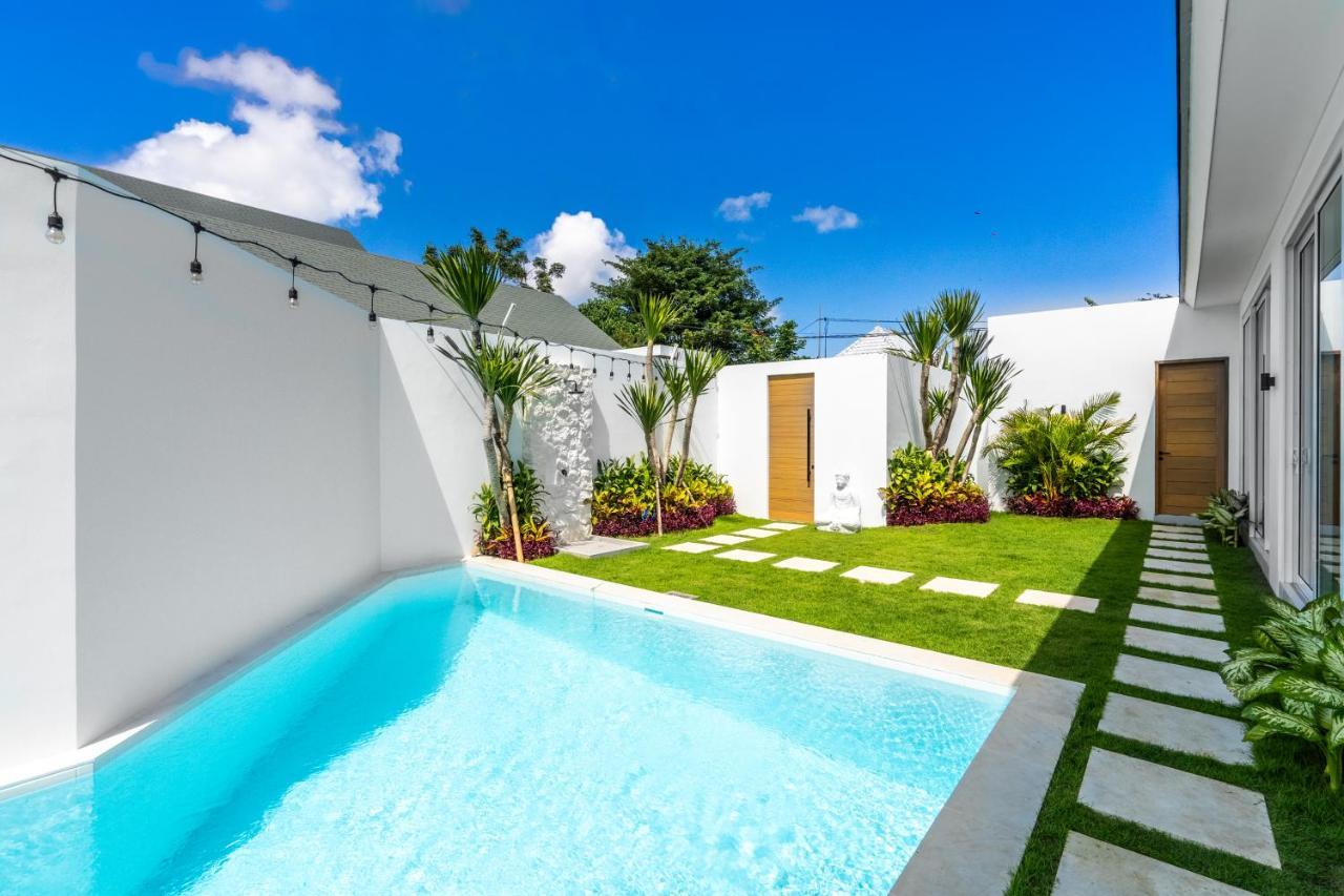 Casa Blanca Villa By Betterplace Uluwatu  Exterior photo
